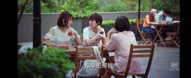 李庚希|一边哭泣一边努力，关晓彤卜冠今李庚希谱写95后青春图鉴