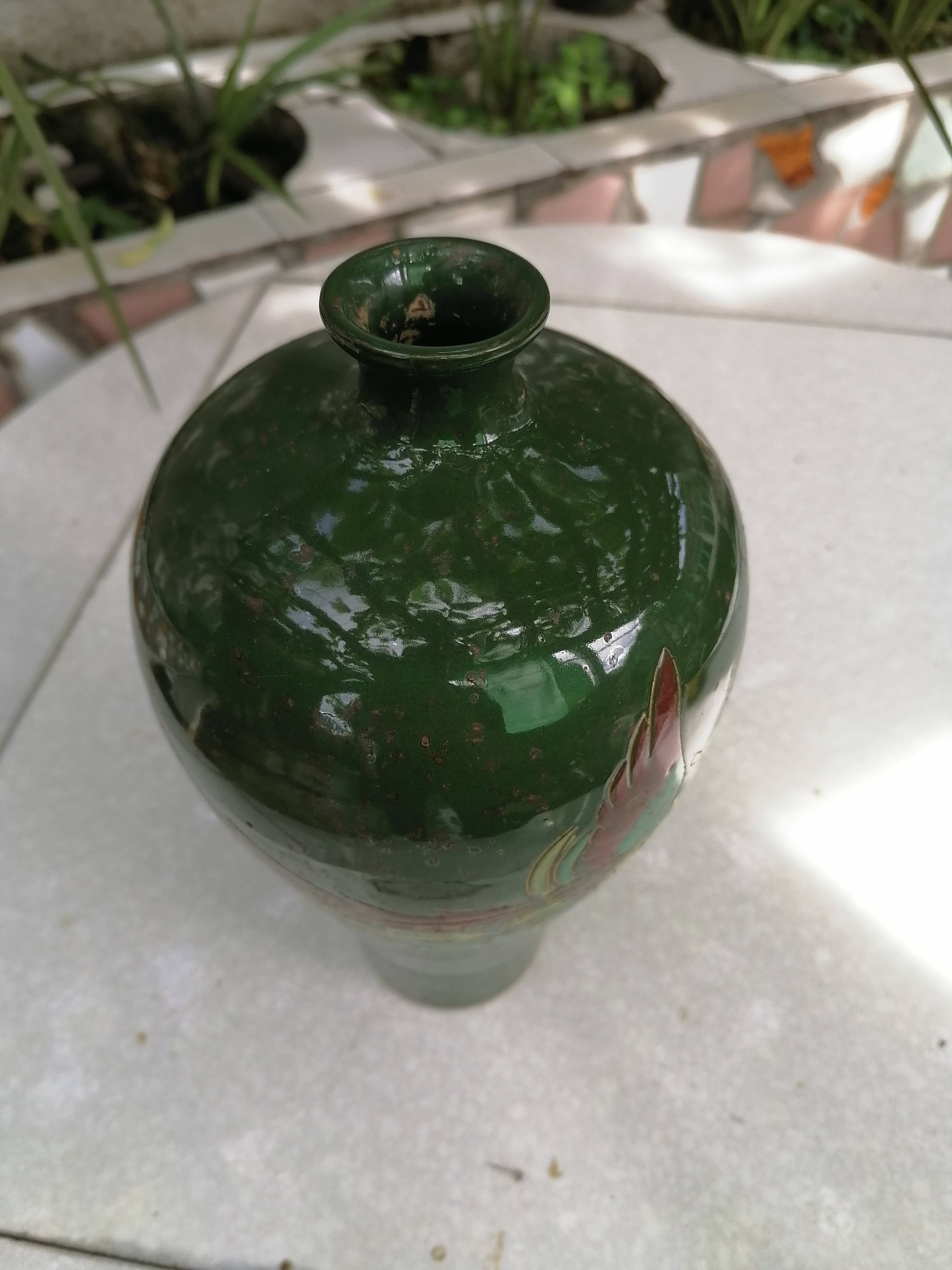 定瓷|精品赏析—易定款绿釉梅瓶