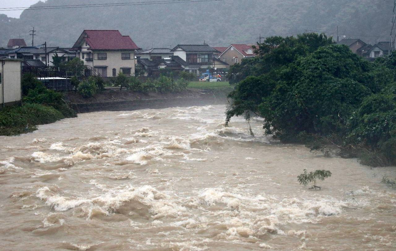 汛期洪水