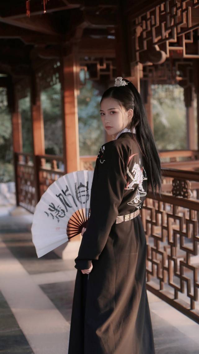 清冷汉服女神扮男装,无论是小姐姐还是小哥哥,我全都要