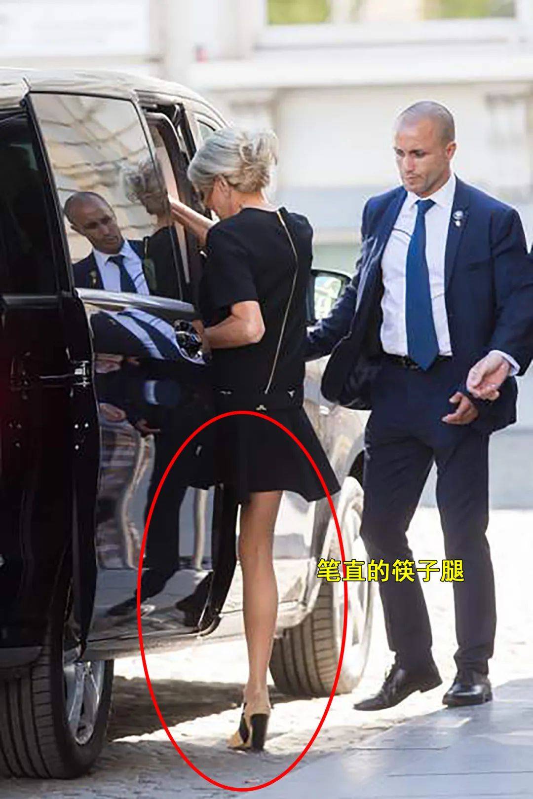 包秀大|67岁布里吉特放飞自我，拿名包秀大钻戒，没了教师身份更加洒脱！