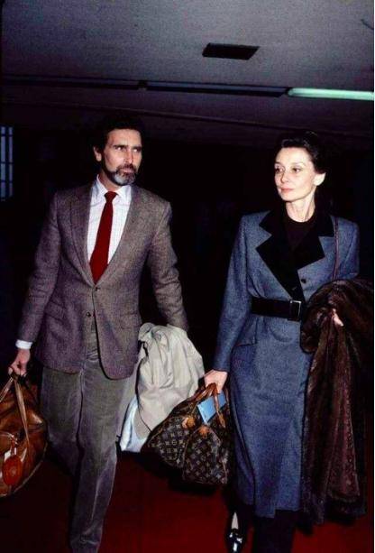 奥黛丽·赫本|法式风美到唤醒少女心！穿出来的优雅与自信，为气质与颜值做乘法