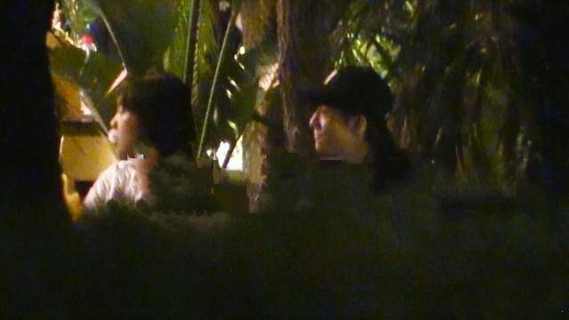 张一山被拍到疑似在女友家过夜,女方宋妍霏是