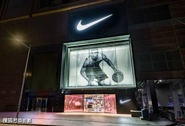 nike广州概念店,进军新零售,巩固行业地位_街都