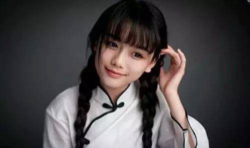 短剧网红鼻祖，从网络到舞台的传奇之路，短剧鼻祖，网络到舞台的传奇之路