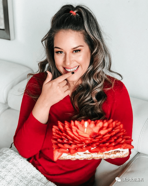 新低|黑粉都拍不到丑照的刘亦菲，却凭一己之力创造颜值新低？