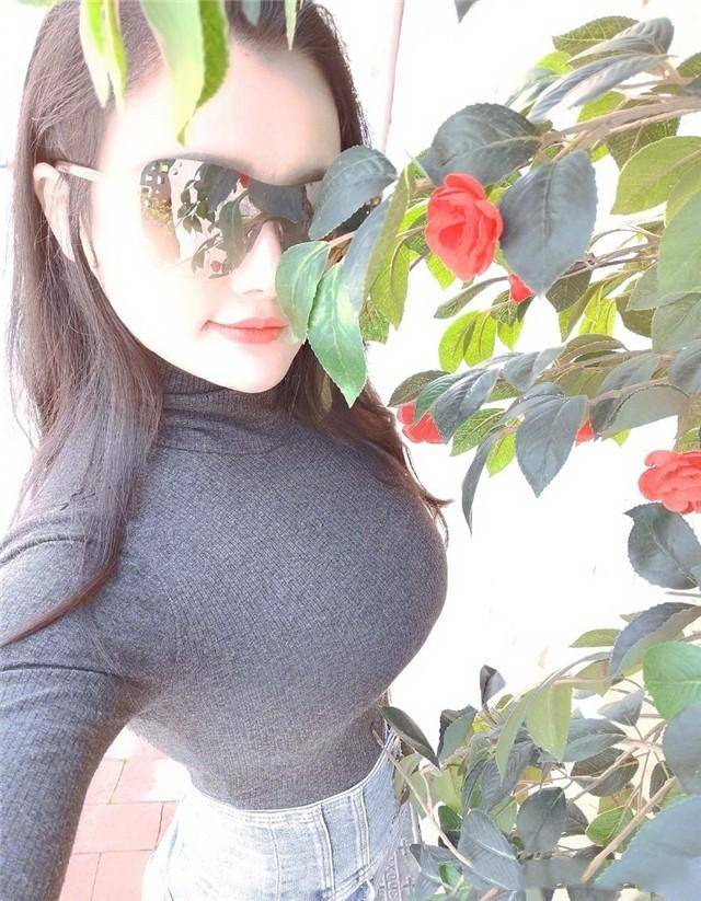 原创太想要个女儿了，邹市明娇妻把儿子当女孩养，网友认为做法不当