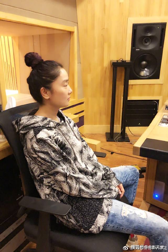 在线吃老公的瓜！玲花手滑点赞diss徐明朝的微博