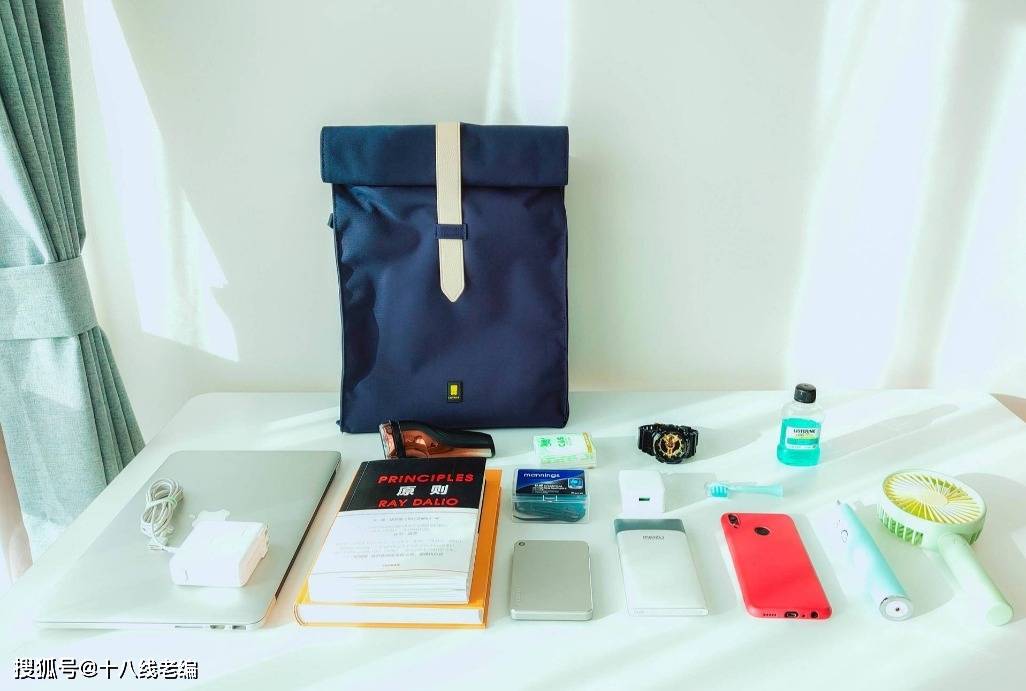 文青|上了老罗直播间，原来文青背包长这样，LEVEL8文青背包图赏