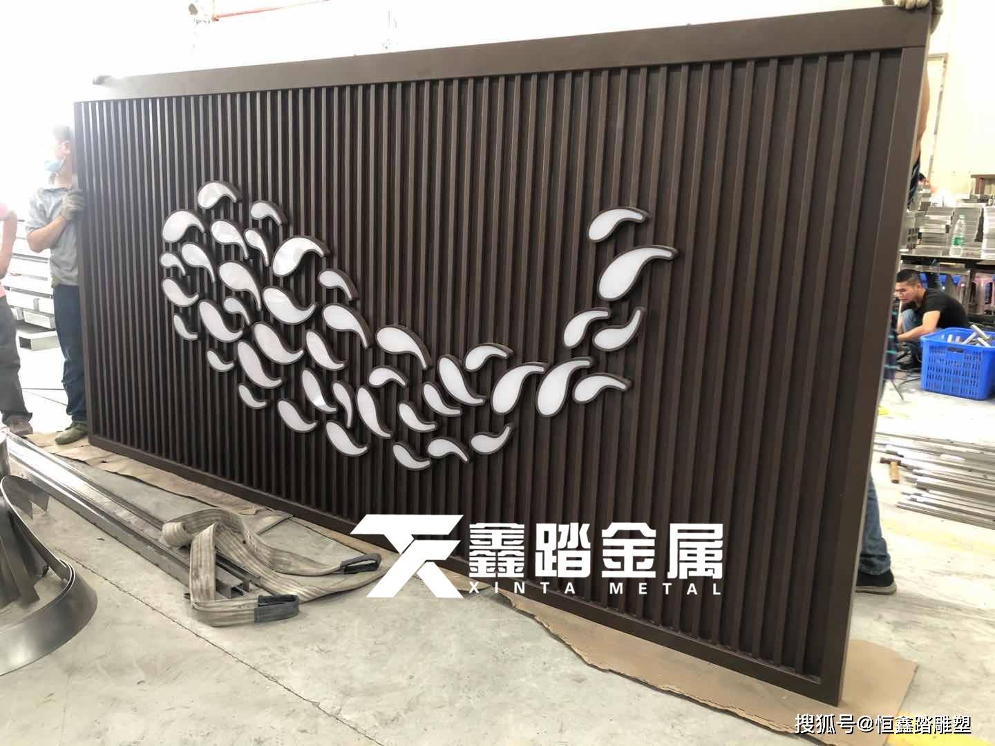 大型特色金属景墙 铁艺景墙适用哪些地方