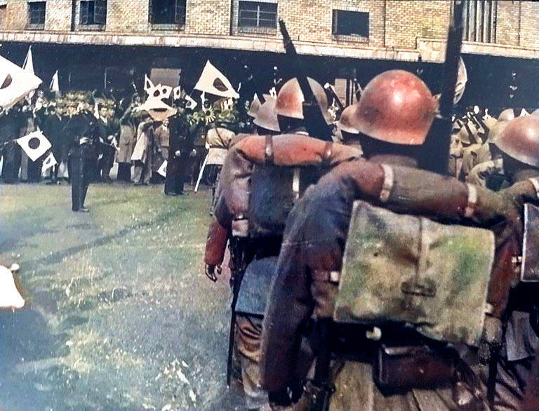 观点评论|一张淞沪会战国军士兵的老照片,很多人感动的哭了,结果是假的