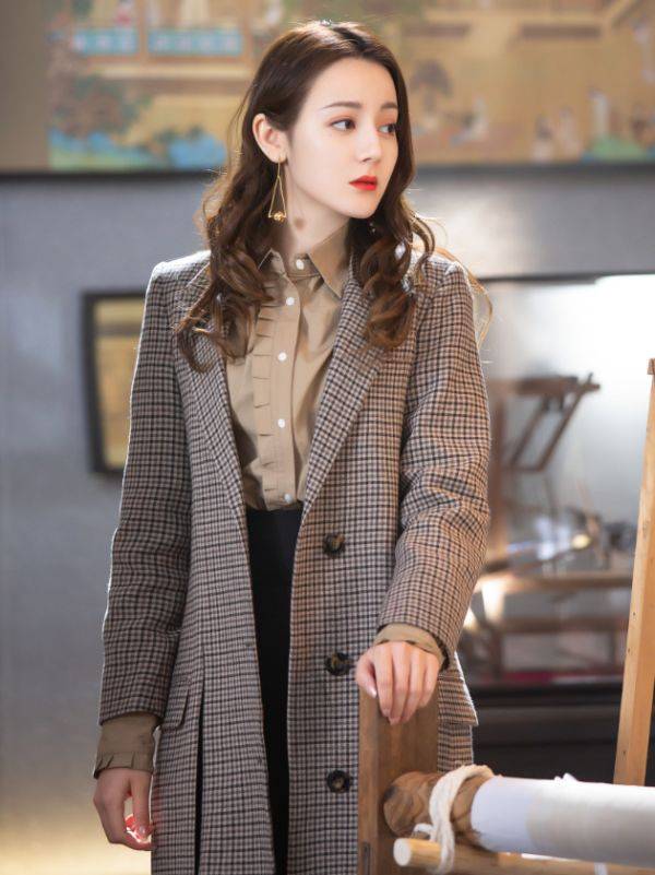 水蜜桃|热巴才是“人间水蜜桃”!穿小一码礼裙秀身材,这为何会无人追?