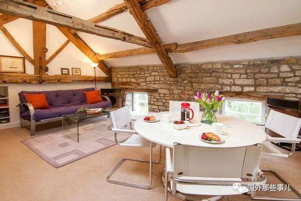 约合|夫妻价值830万元大别墅挂22元甩卖,他们还倒贴178万