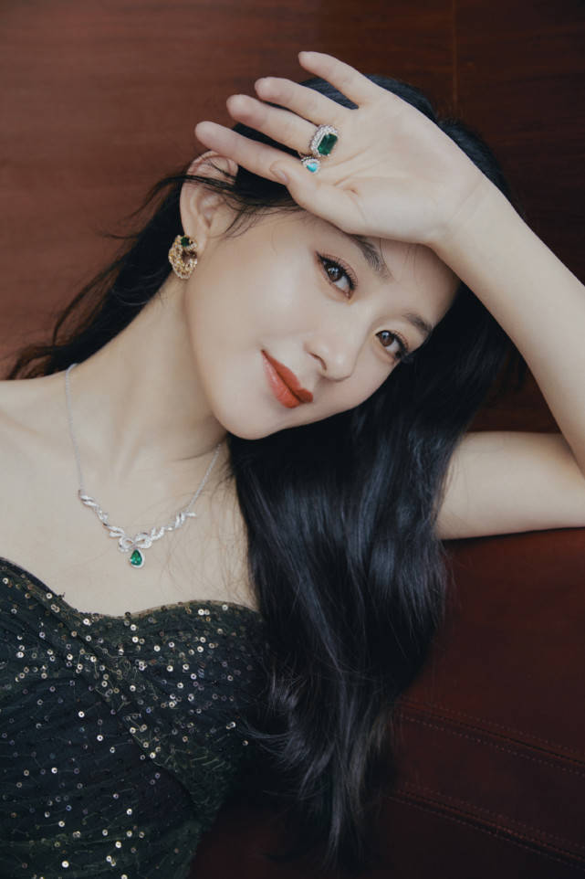 杨紫粉称《知否》原本是杨紫的饼，内涵《中餐