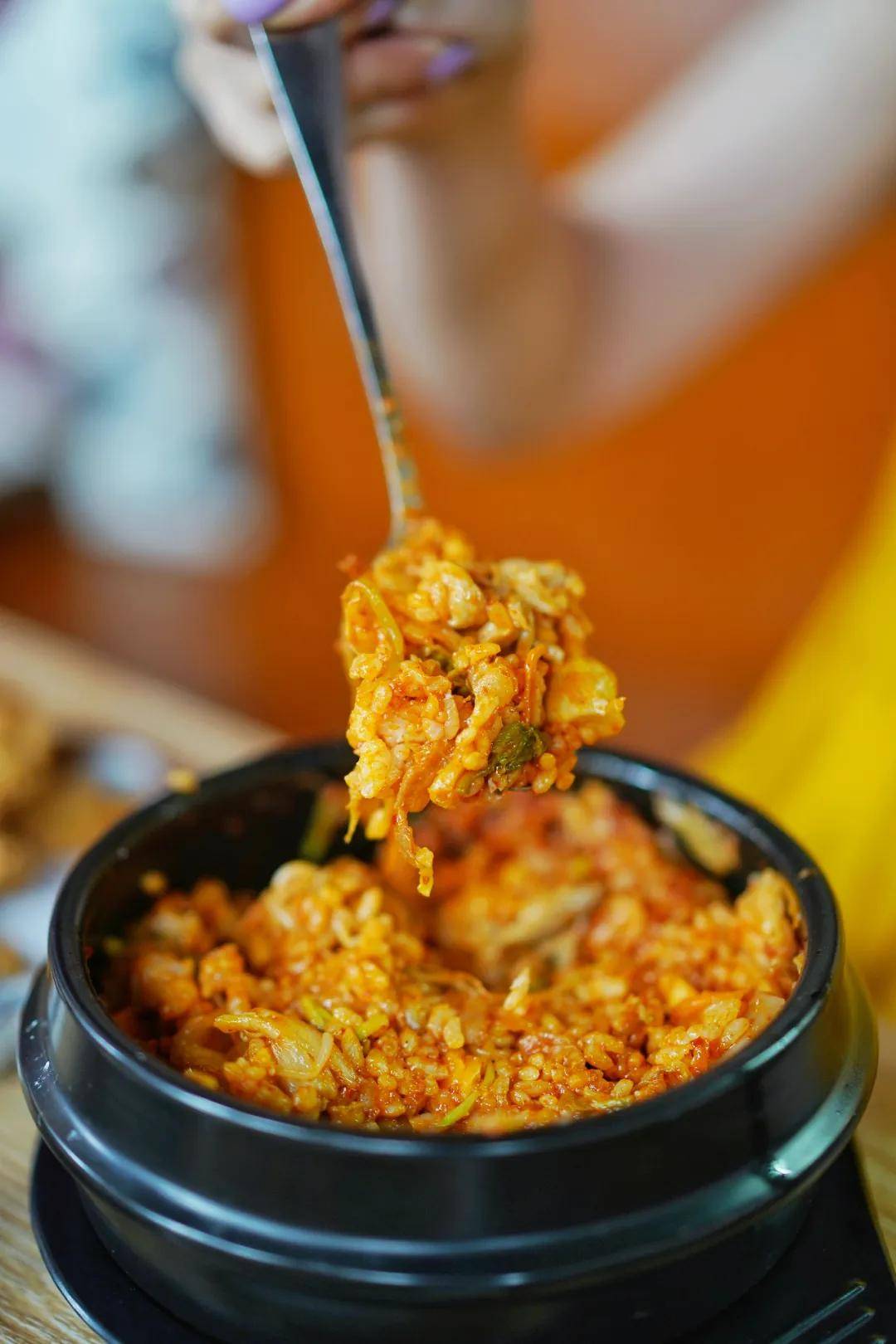 味蕾|买二送一吃到撑！雅莉家【五花肉节】来了