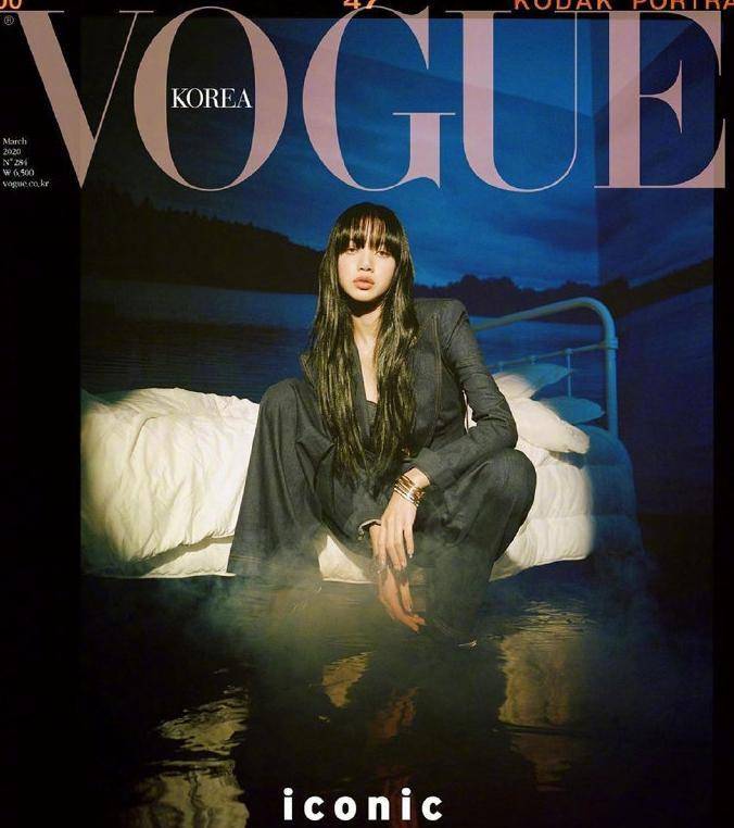 lisa 登《vogue korea》杂志三月刊