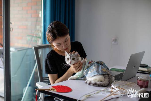 淘宝|汉服有多火？女孩在淘宝给猫做汉服月入7万！