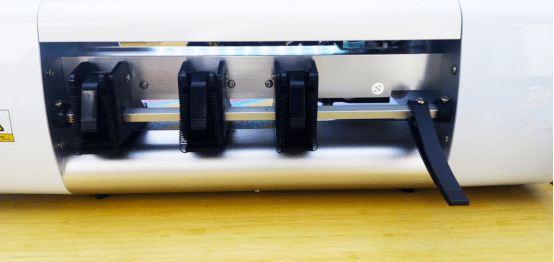 深度|洛克切膜机深度体验：挖掘手机贴膜的商机和乐趣