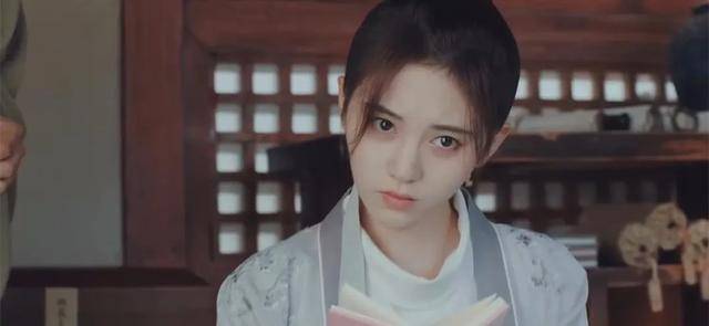 文曦|原创一开播就冲上热度榜第二，但鞠婧祎新剧口碑却两极分化