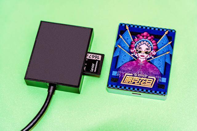 固态|时尚潮流先锋之作，ORICO玩涂戏曲系列高速移动固态硬盘体验