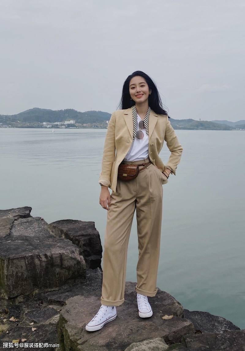 项链|为什么你的穿搭比不过杨采钰优雅，原来是少了配饰助阵