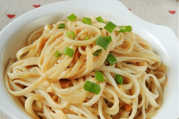 原创精选美食:辣炒田螺,沙县拌面,鱼香鸡蛋,芹菜炒肥肠的做法