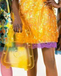 Leeann|全球可持续 | 圣马丁的再生塑料时尚再次为“环保”添砖加瓦