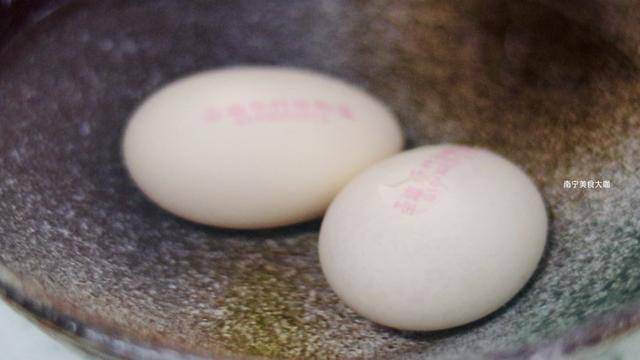煮熟的鸡蛋能放冷水 4fd69bb3a9a44bc4aef7cf242e2d0900.jpeg