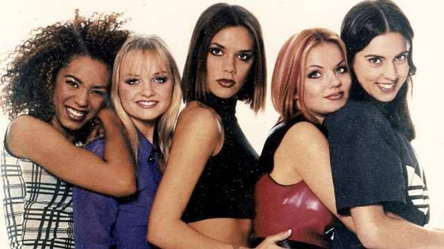 直播|贝嫂、薇娅即将联手直播，“网紫大道”天团姐圈高能预警