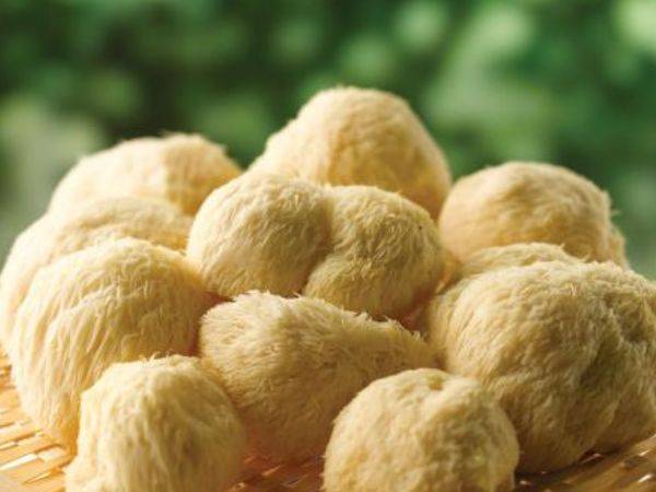 “天然染发剂”找到了!坚持每天吃些乌发小食材,白发变黑不是梦