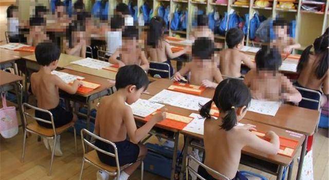 裸 教育 東百舌鳥幼稚園