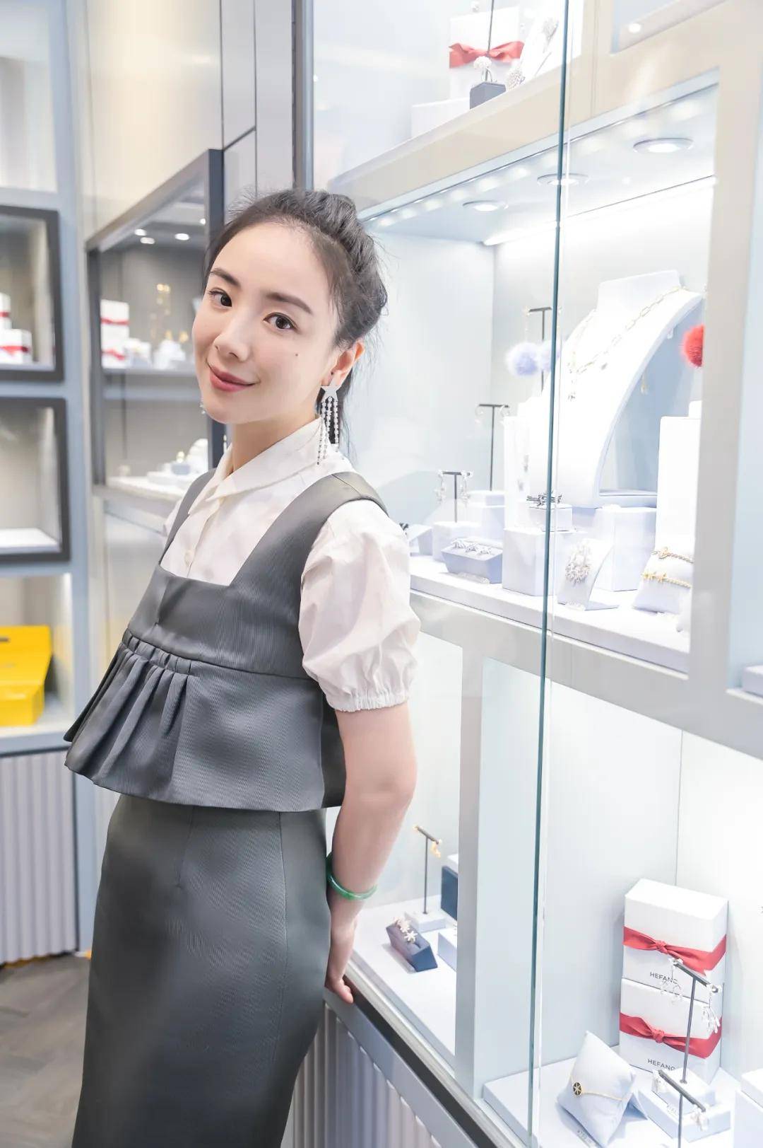 成都|大事件 | HEFANG西南首店，闪耀登陆成都IFS