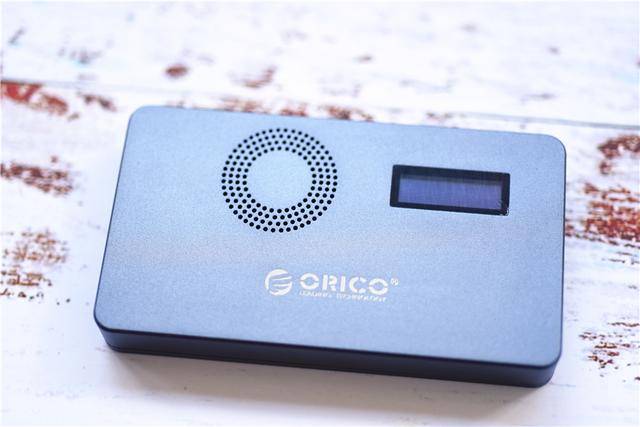 电源|10Gb/s速率，加一个小风扇，自制一个持续低温的移动硬盘