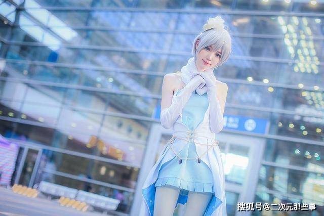 动作|“漫展偷拍”话题登上热搜，漫展上我们该如何防止自己被偷拍呢？