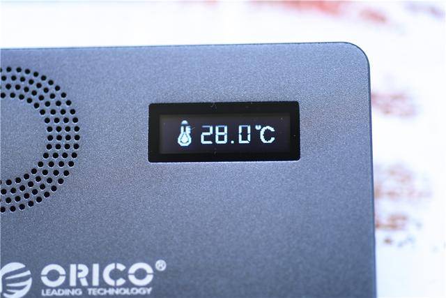 电源|10Gb/s速率，加一个小风扇，自制一个持续低温的移动硬盘