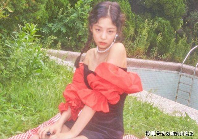 珍珠|谁说珍珠是奶奶辈的专属？这样穿戴太显气质，从老年圈拉回时尚圈