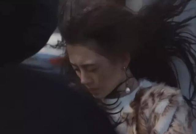 慎入|鞠婧祎再次暴露真实发量，痕迹明显密集恐惧症患者慎入