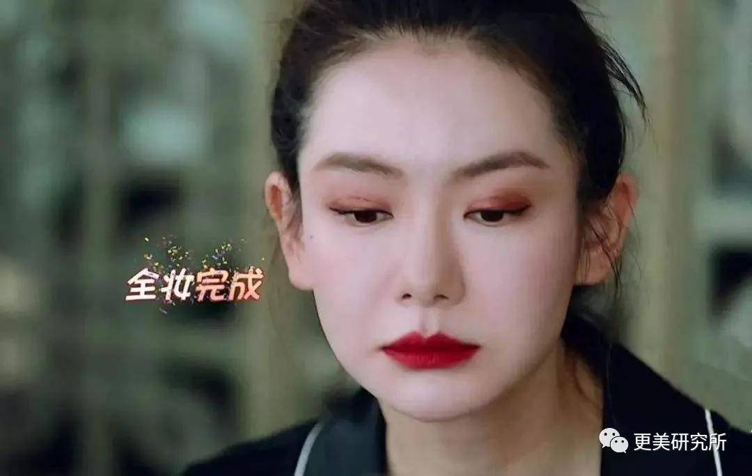 双眼皮|翻了100张照片，才发现她是贵圈换头最失败的女星