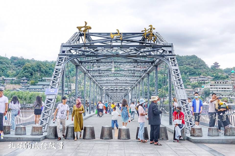 兰州|德国人承建的兰州百年铁桥 至今正常通行 被誉“天下黄河第一桥”