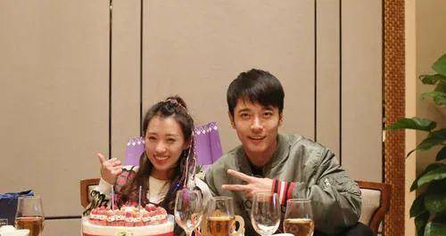 怎样才能当明星的经纪人或助理 6ec35844de25491387b80d89b72346e7.jpeg