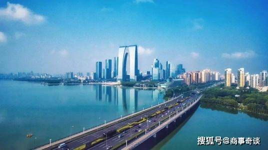 成都2020年gdp2万亿_2020年成都地铁线路图