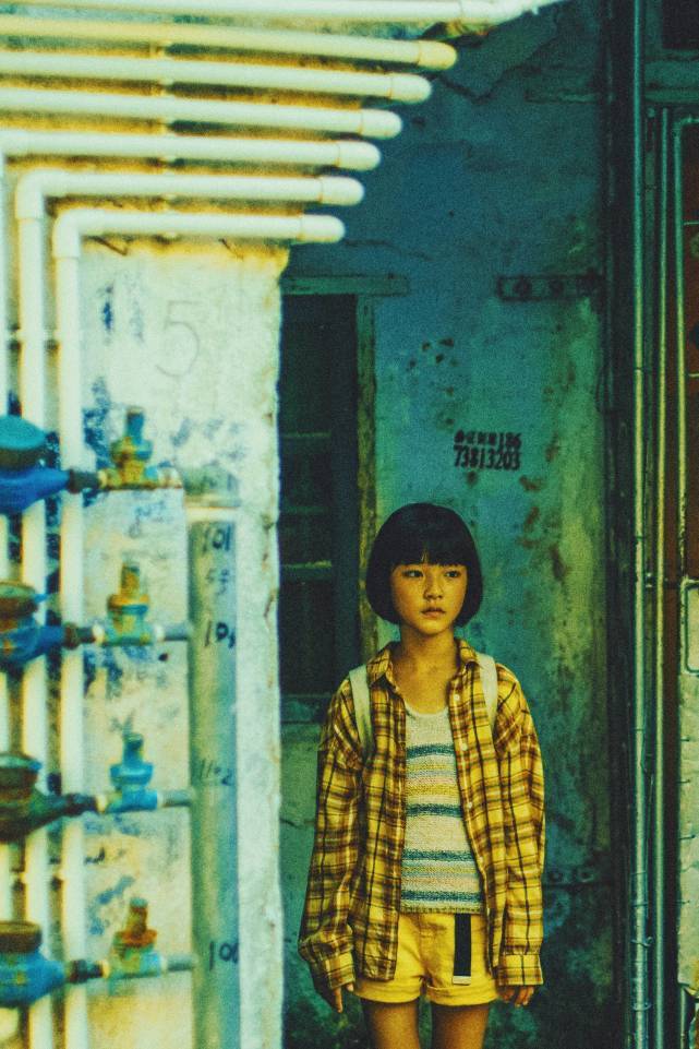 电影|原创张子枫新作品开机，和她合作更令人期待，但造型有点土