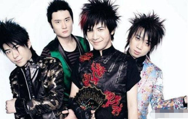 花儿乐队重组大换血,粉丝不满:花儿只认大张