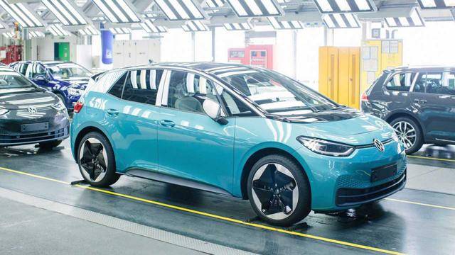 迪斯|电气化转型遇“拦路虎”，没有试错机会的大众该何去何从？