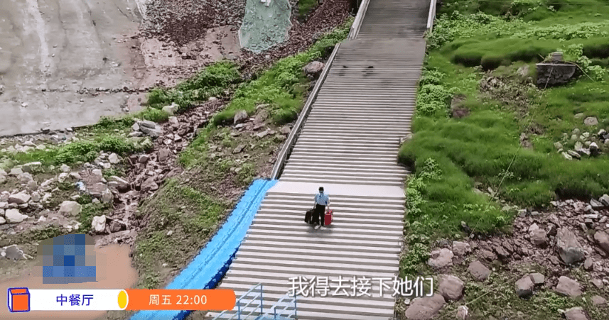 《中餐厅4》预告，黄晓明刚下车就被坑，林大厨