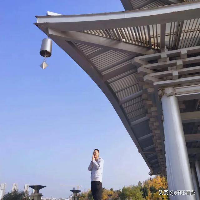 消息资讯|梁纪委：将歌声勇敢献给天地万物