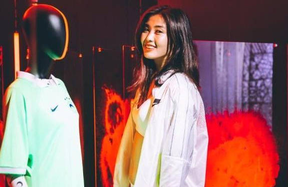 身材|最美国足女神，坐拥1.88米完美身材，退出国家队之后有望成为名模