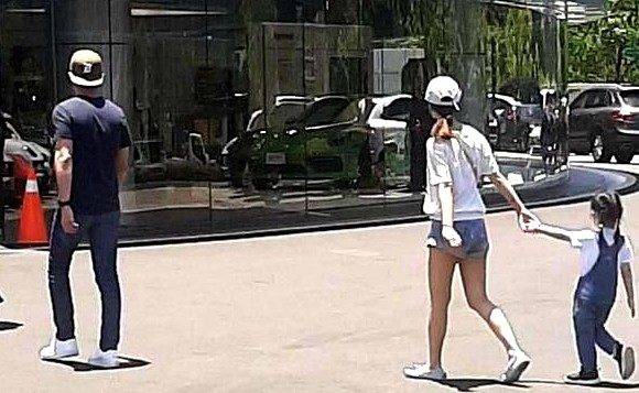 林心如霍建华女儿被赞长相漂亮,家教严谨有礼貌