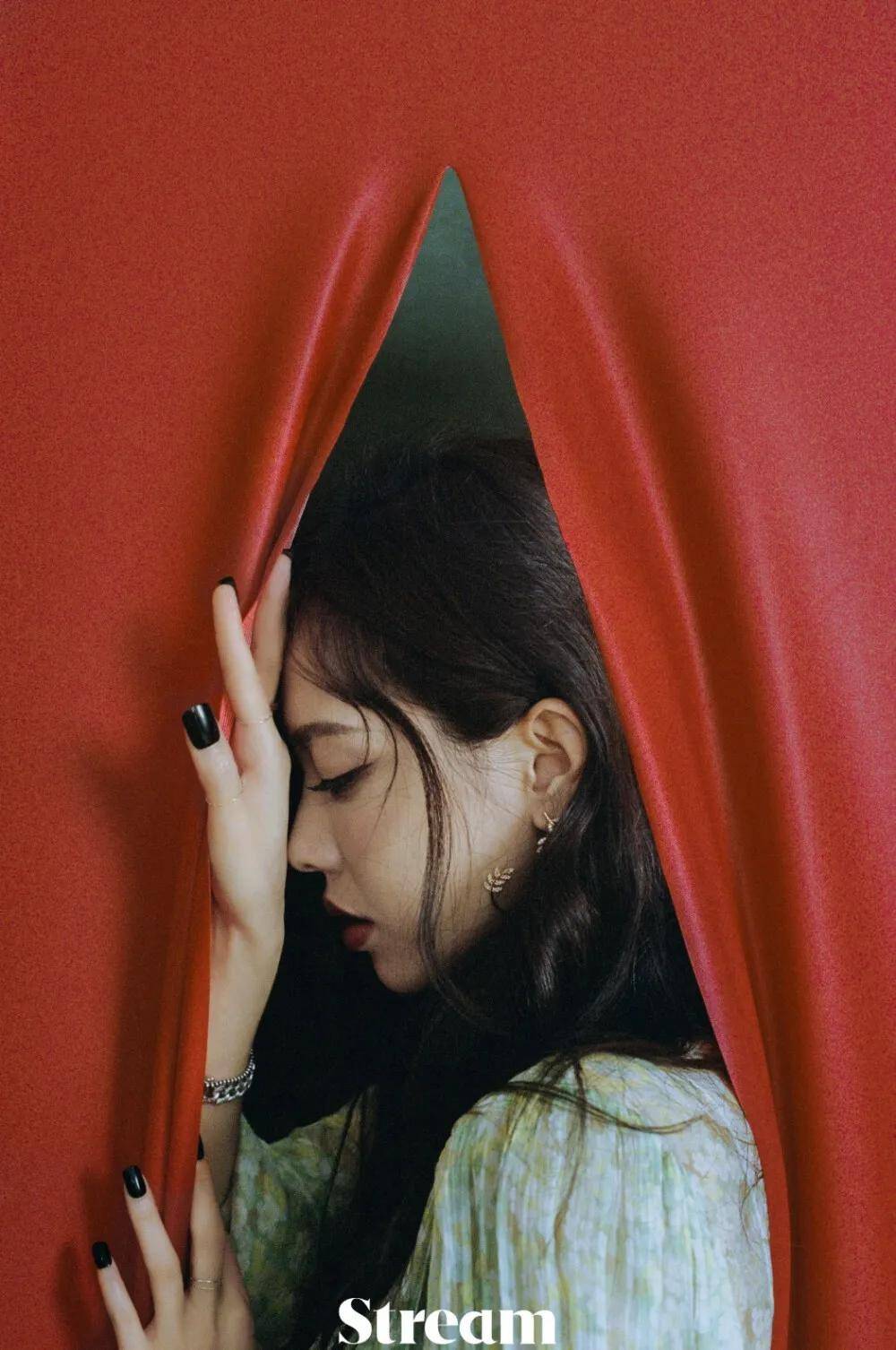 五官|舞台王者王霏霏终于赢了一回皇族万茜！滤镜终究敌不过实力啊...