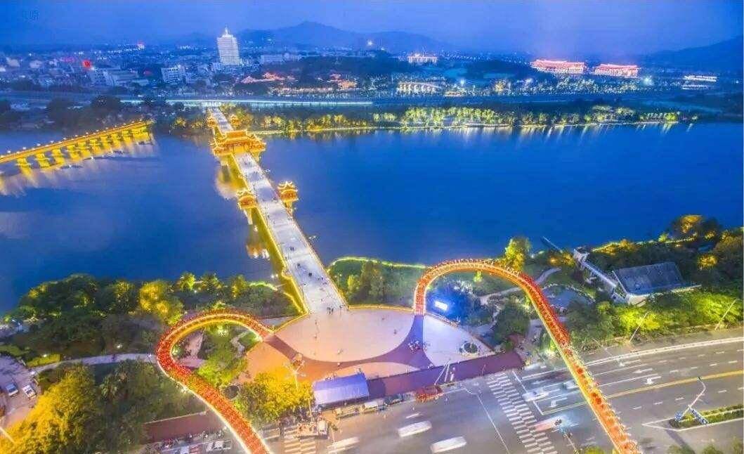 福建泉州gdp全国前十_福建泉州图片(2)